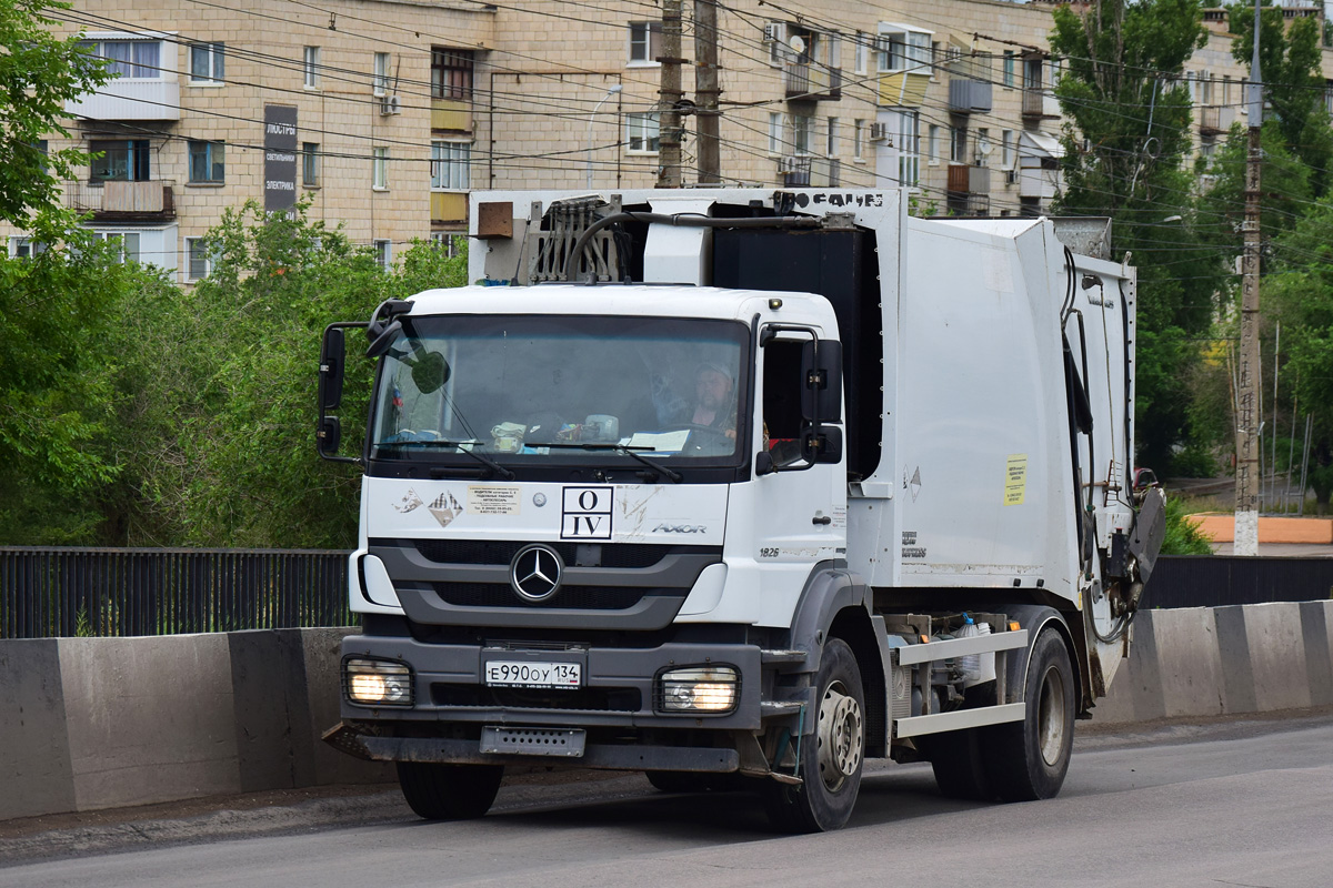 Волгоградская область, № Е 990 ОУ 134 — Mercedes-Benz Axor 1826 [Z9M]