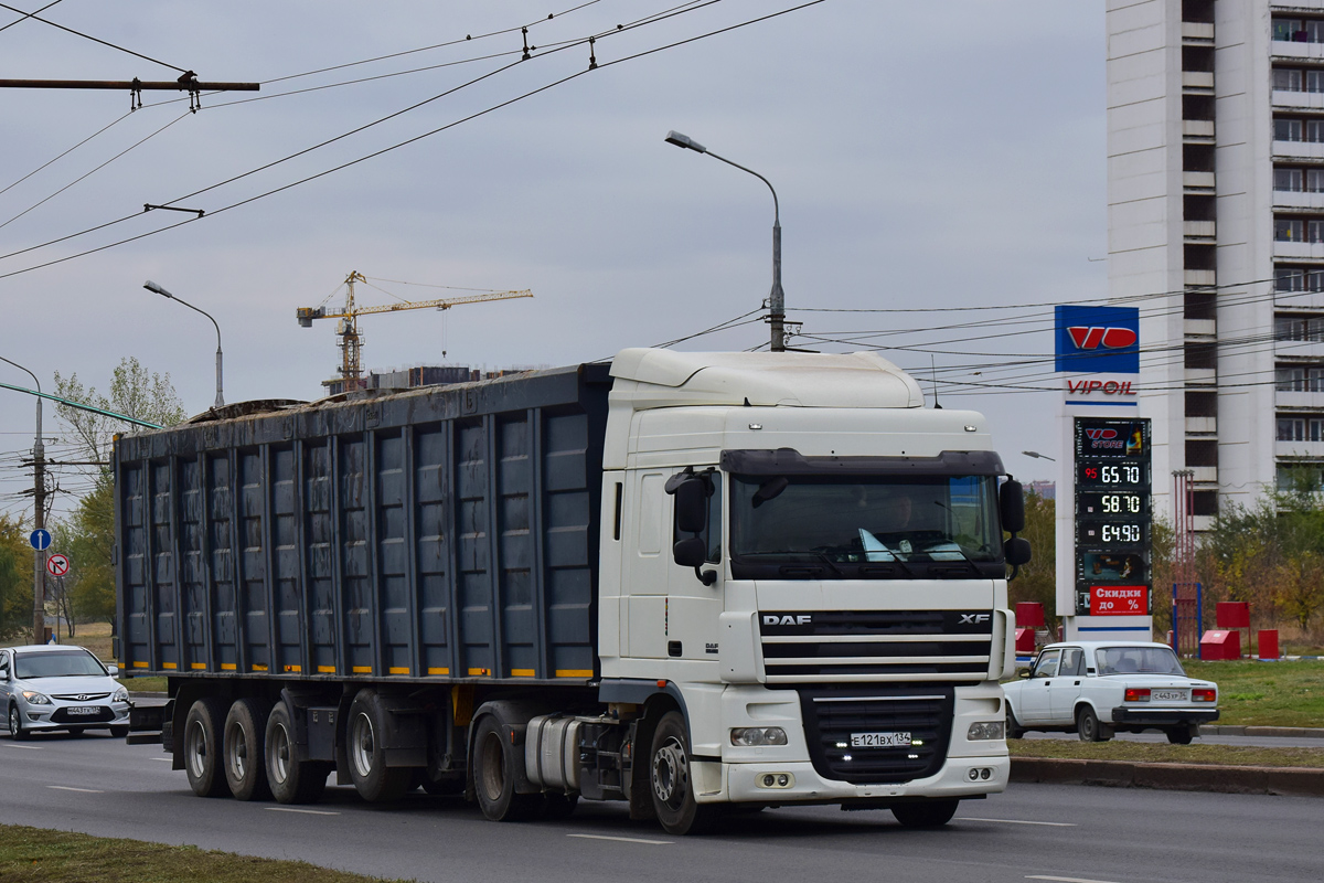 Волгоградская область, № Е 121 ВХ 134 — DAF XF105 FT