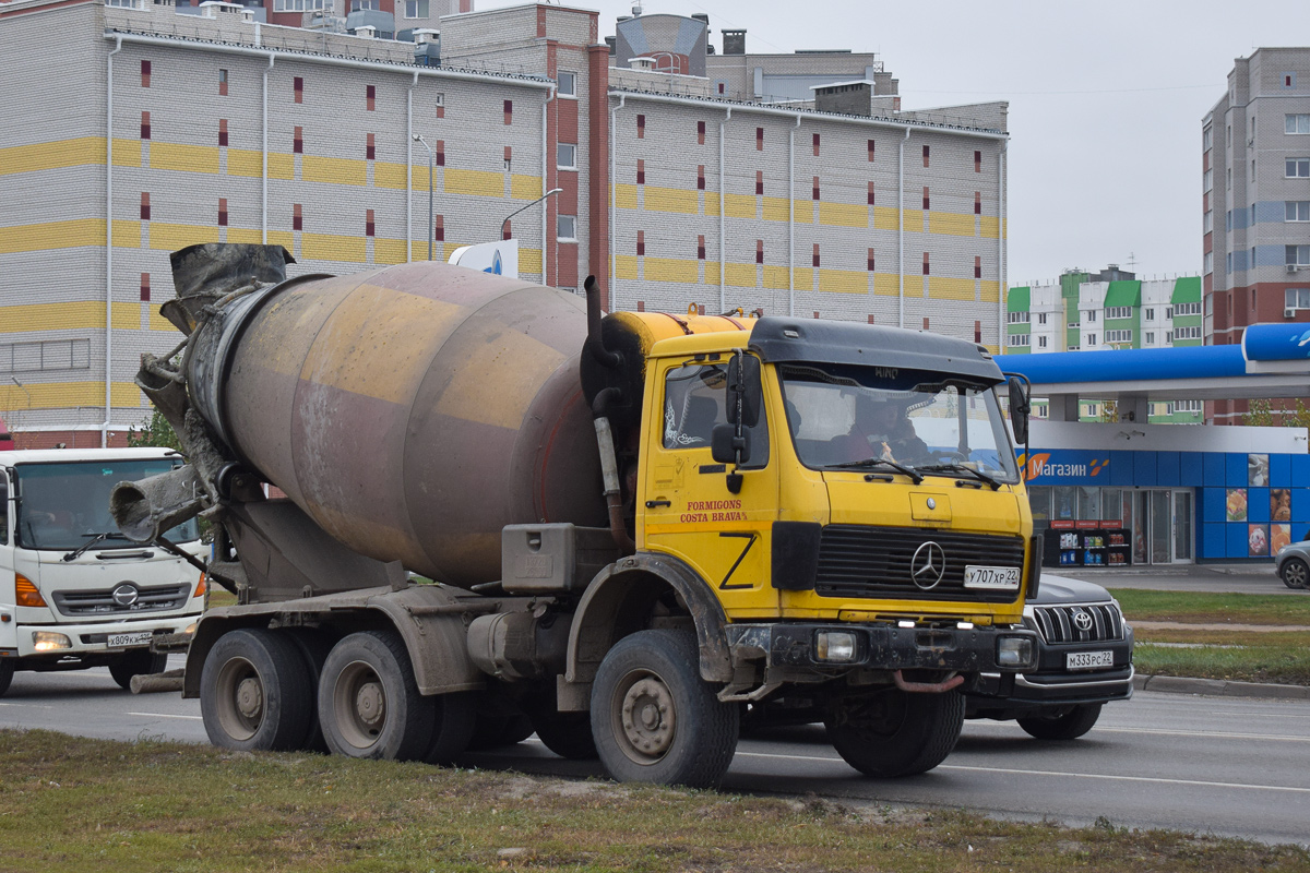 Алтайский край, № У 707 ХР 22 — Mercedes-Benz NG (общ. мод.)