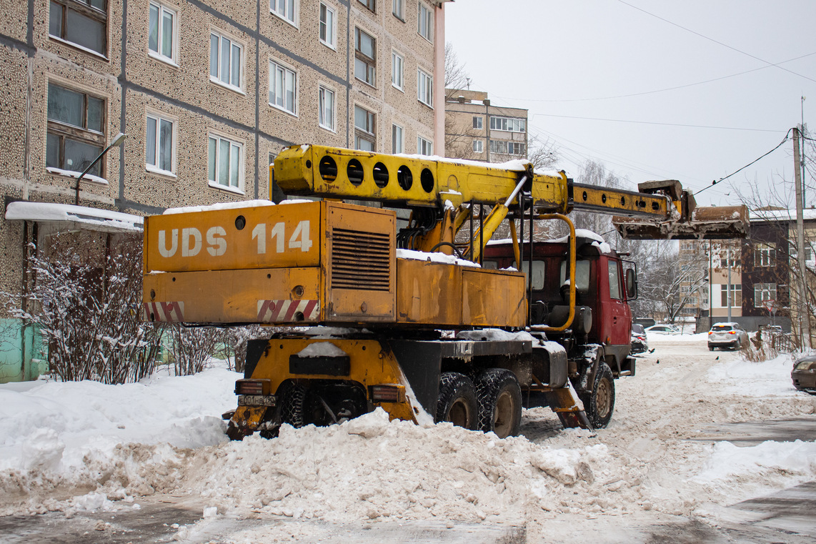 Московская область, № Е 001 НВ 190 — Tatra 815 P17