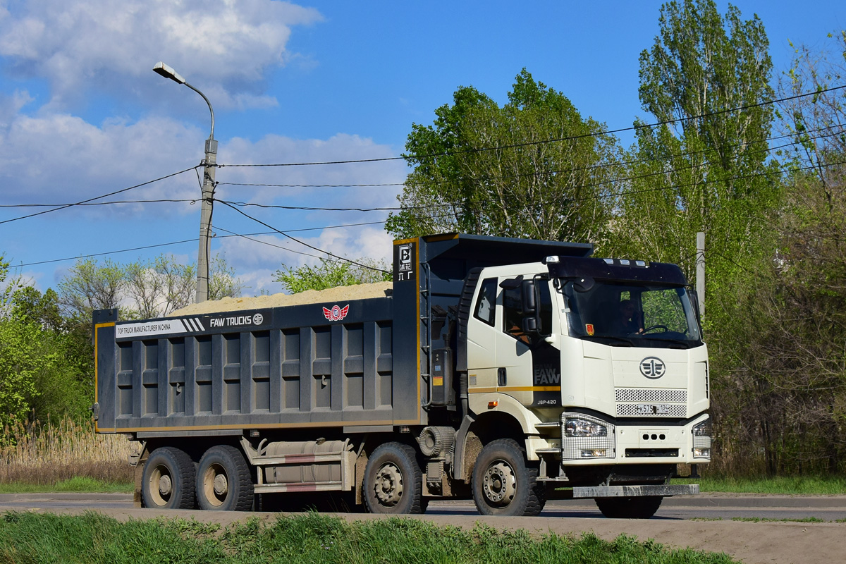 Волгоградская область, № К 575 ХН 134 — FAW J6 CA3310