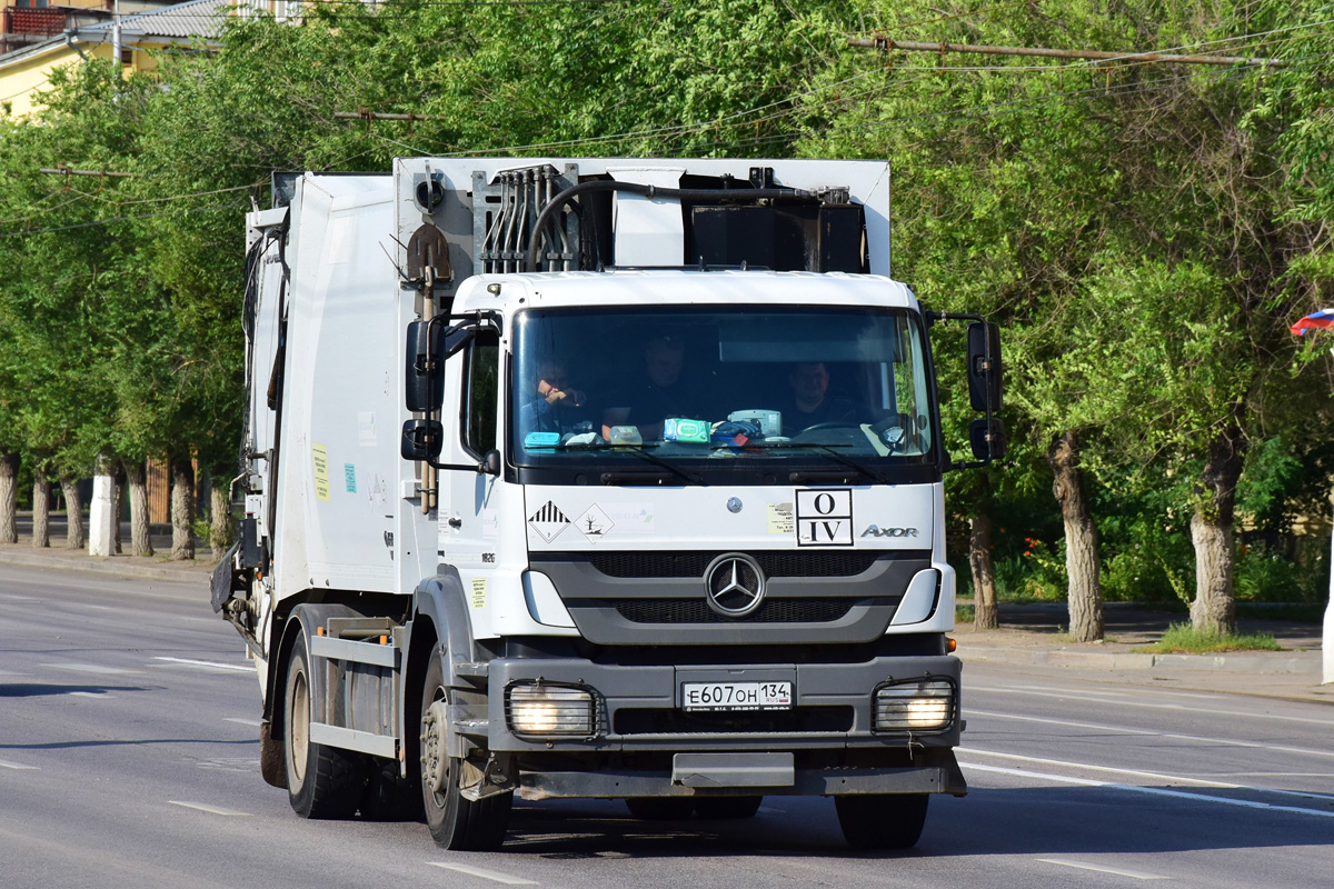 Волгоградская область, № Е 607 ОН 134 — Mercedes-Benz Axor 1826 [Z9M]