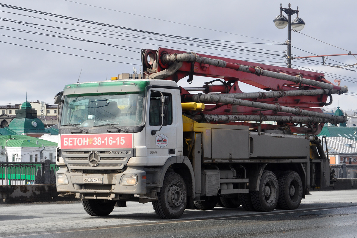 Омская область, № О 020 СМ 55 — Mercedes-Benz Actros ('2003) 3341