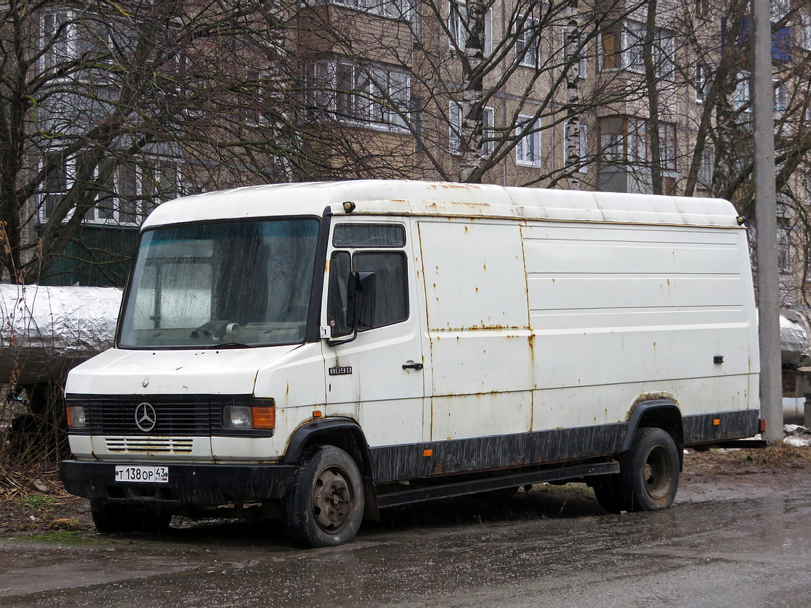 Кировская область, № Т 138 ОР 43 — Mercedes-Benz T2 ('1986)