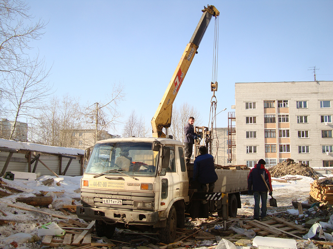 Архангельская область, № Е 871 ХТ 29 — Nissan Diesel Condor