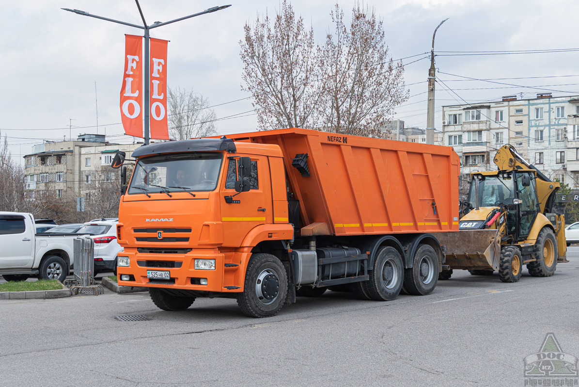 Алматы, № 525 HB 02 — КамАЗ-6520-43