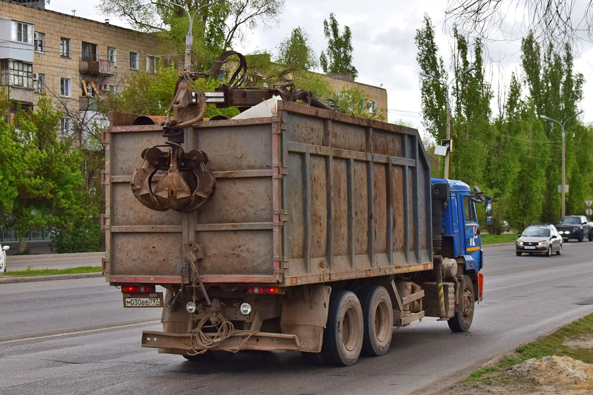 Волгоградская область, № М 030 ВЕ 797 — КамАЗ-65115 (общая модель)