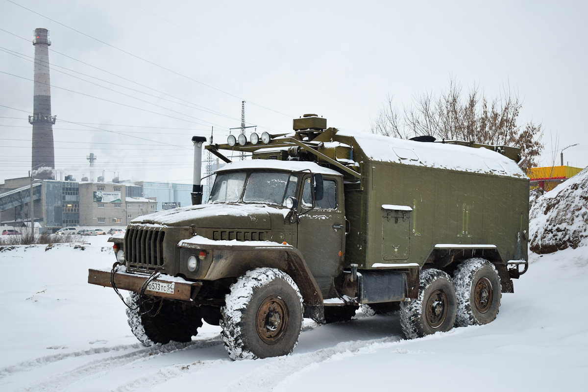 Алтайский край, № О 573 ТС 54 — Урал-43203