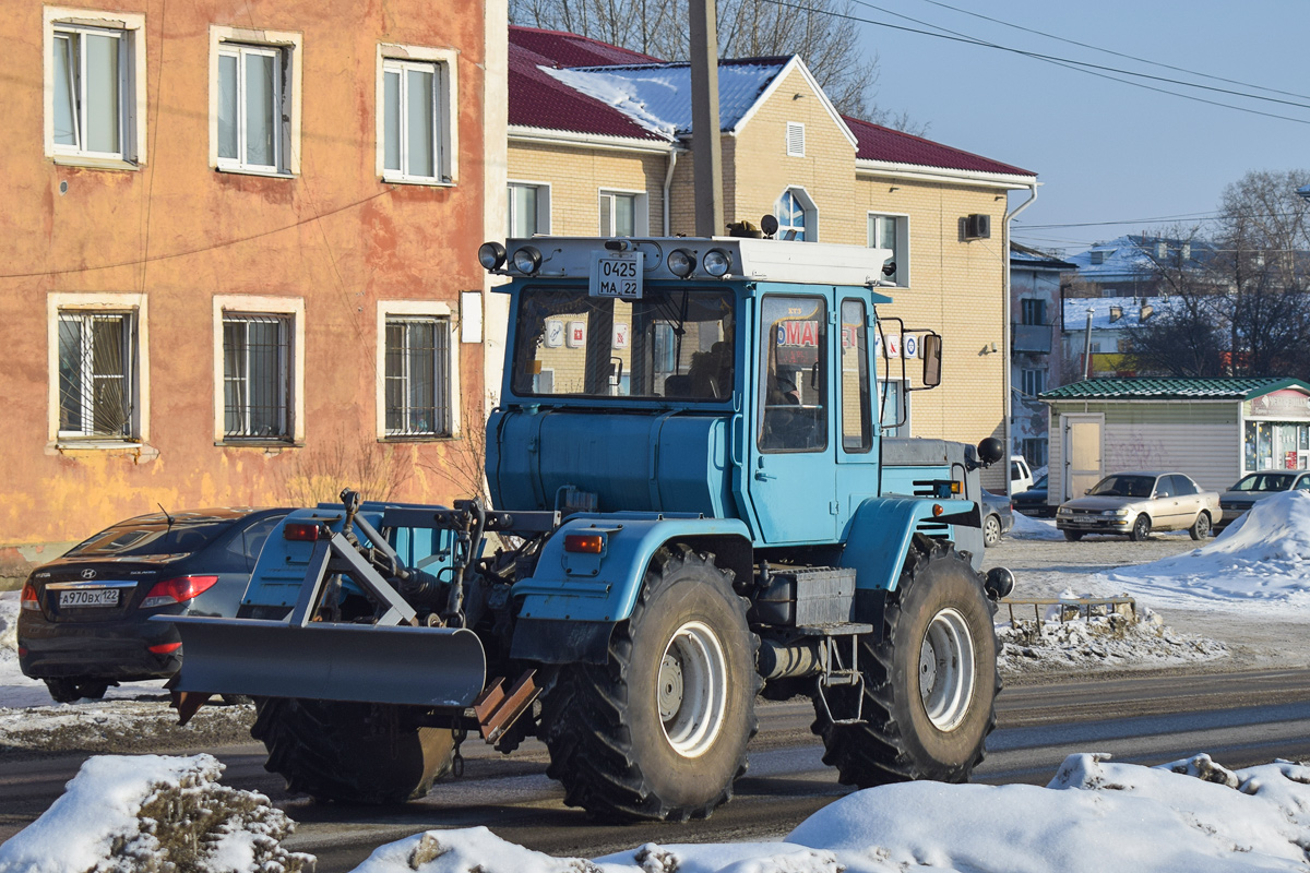 Алтайский край, № 0425 МА 22 — ХТЗ-17221