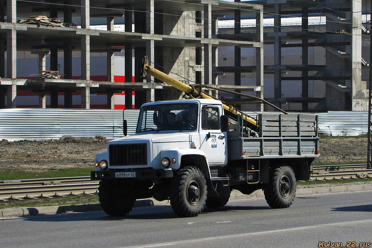 Алтайский край, № В 898 КР 22 — ГАЗ-3308 «Садко»