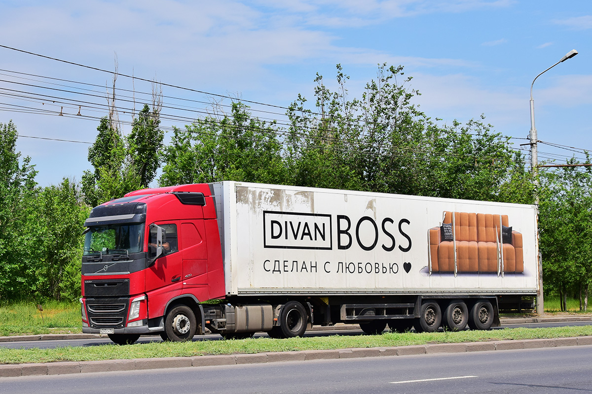 Саратовская область, № А 245 СН 164 — Volvo ('2012) FH.420