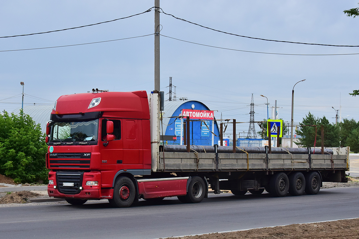 Вологодская область, № В 528 УУ 35 — DAF XF105 FT