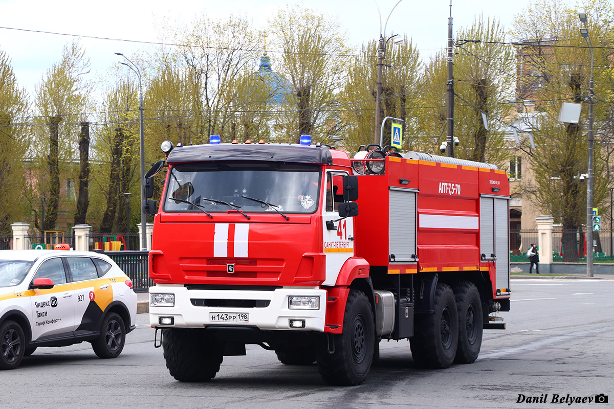 Санкт-Петербург, № Н 143 РР 198 — КамАЗ-43118-50