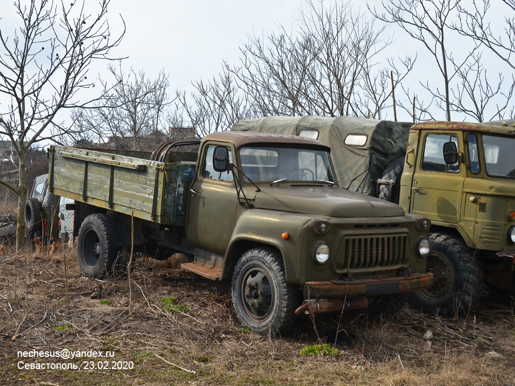 Севастополь, № (92) Б/Н 0042 — ГАЗ-52-04; Севастополь — Автомобили без номеров