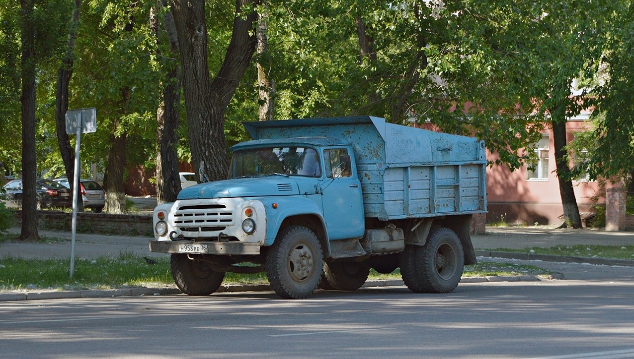 Воронежская область, № Н 953 РВ 36 — ЗИЛ-495810