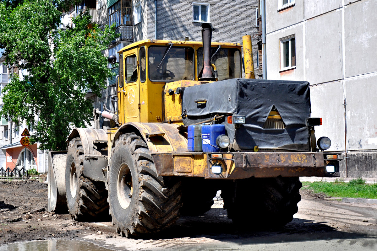 Алтайский край, № 2467 АМ 22 — К-700А, К-701