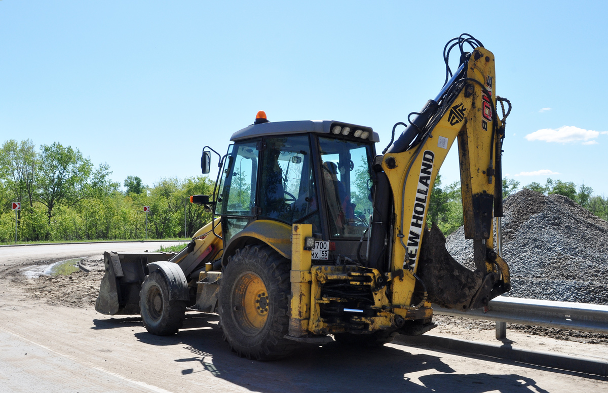 Омская область, № 3700 МХ 55 — New Holland B110B