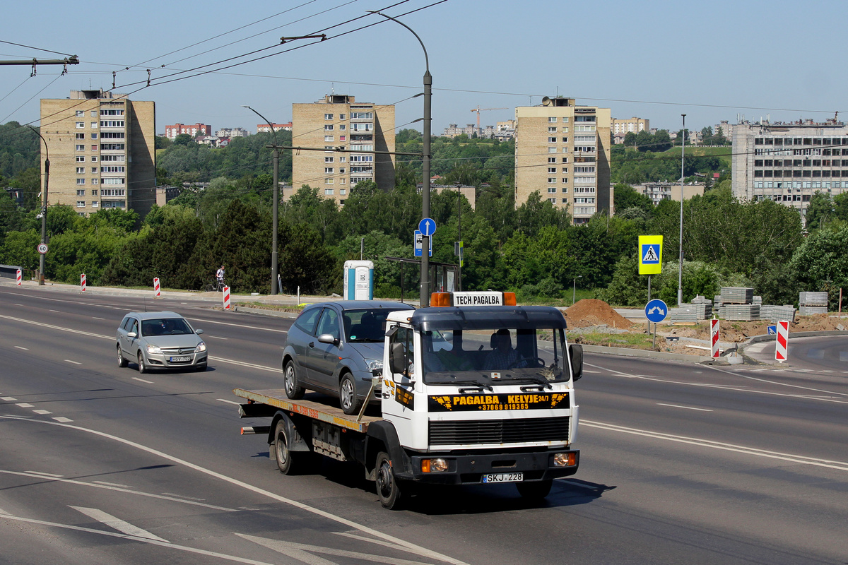 Литва, № SKJ 228 — Mercedes-Benz LK (общ. мод.)