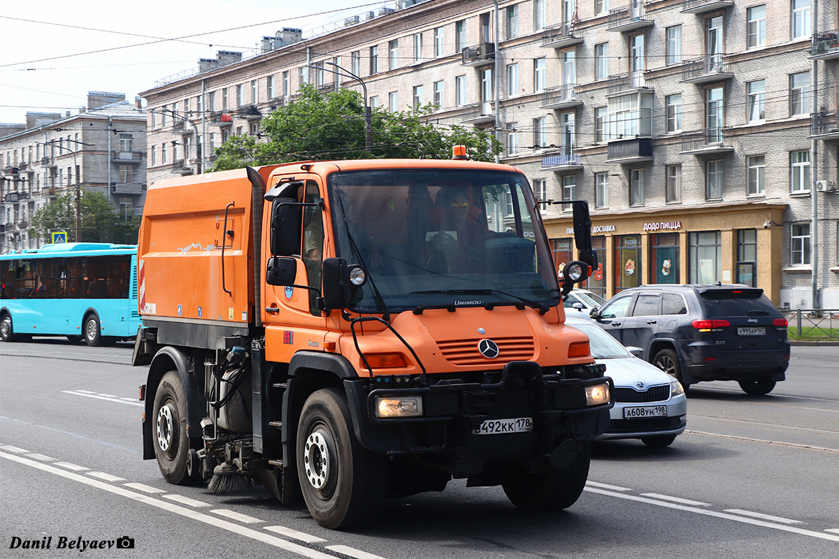 Санкт-Петербург, № 951 — Mercedes-Benz Unimog U400