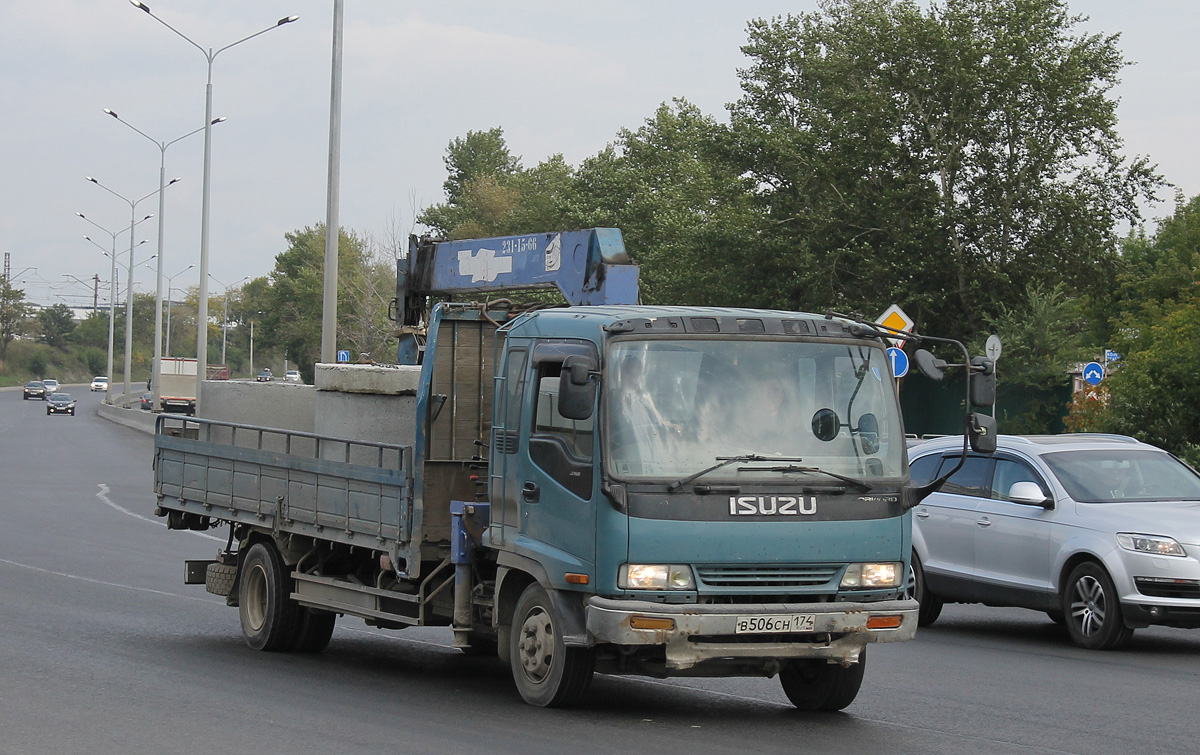 Челябинская область, № В 506 СН 174 — Isuzu Forward (общая модель)