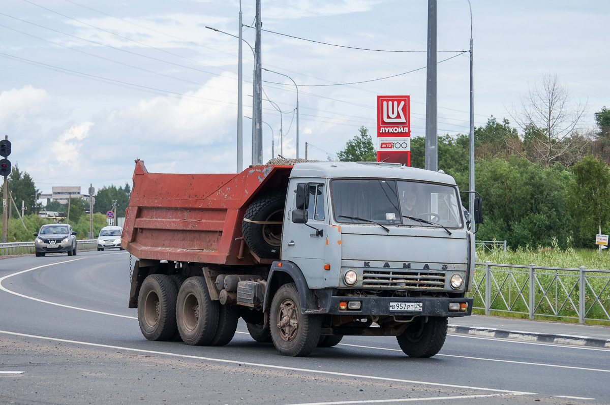 Архангельская область, № В 957 РТ 29 — КамАЗ-55111-01 [55111A]