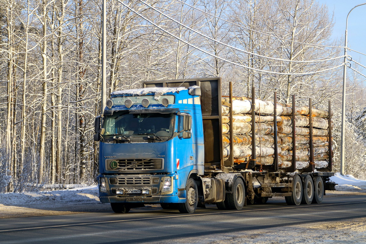 Санкт-Петербург, № В 512 УМ 178 — Volvo ('2002) FM12.440