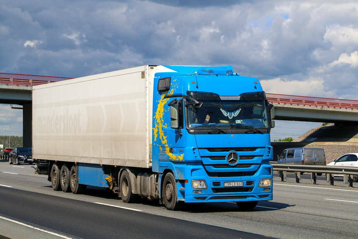 Азербайджан, № 99-LX-933 — Mercedes-Benz Actros ('2009) 1841