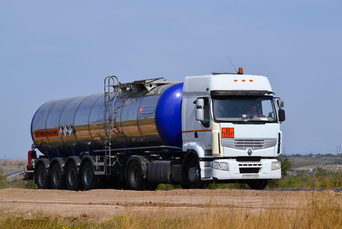 Саратовская область, № О 227 УХ 64 — Renault Premium ('2006) [X9P]