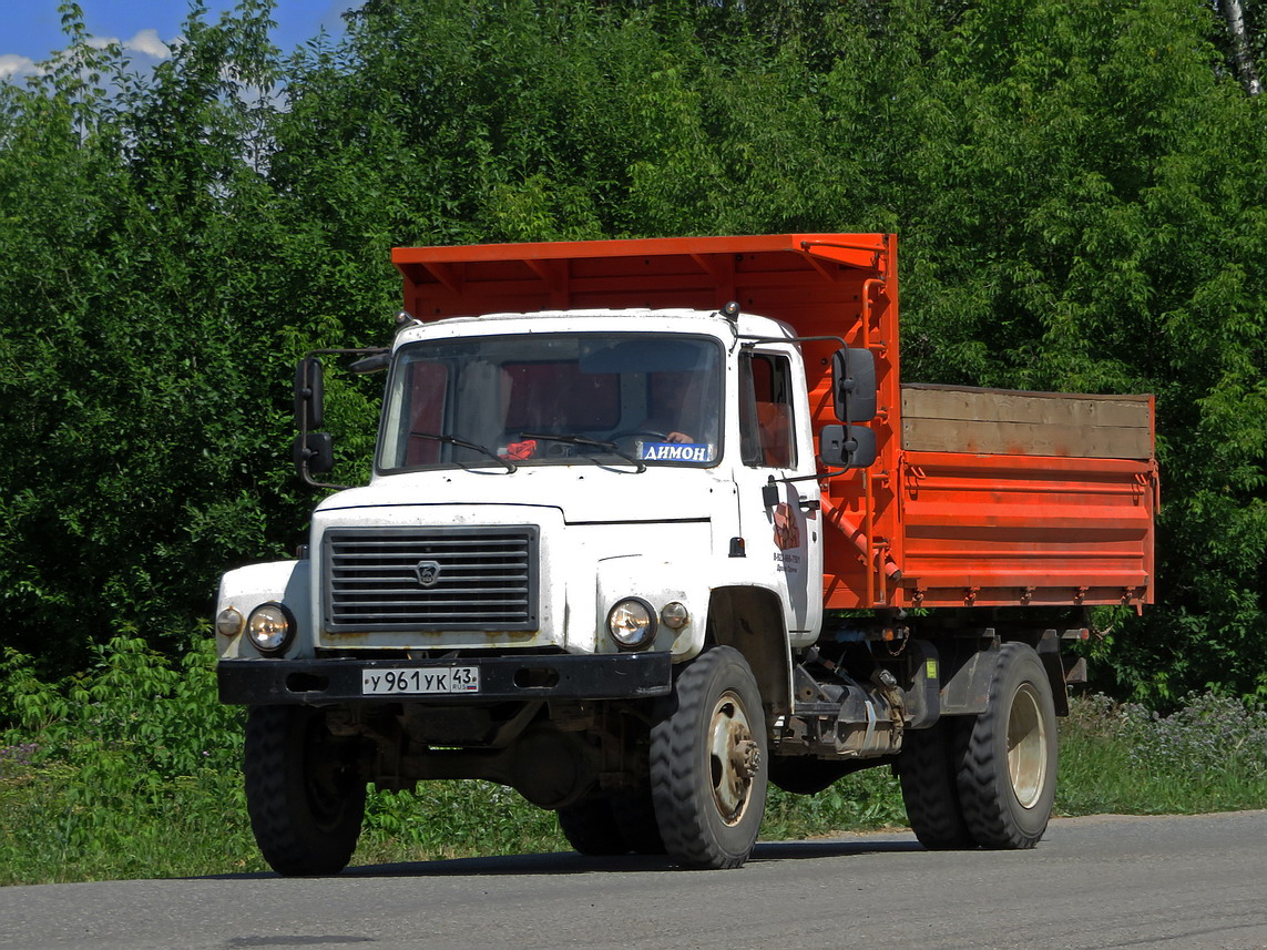 Кировская область, № У 961 УК 43 — ГАЗ-33086 «Земляк»