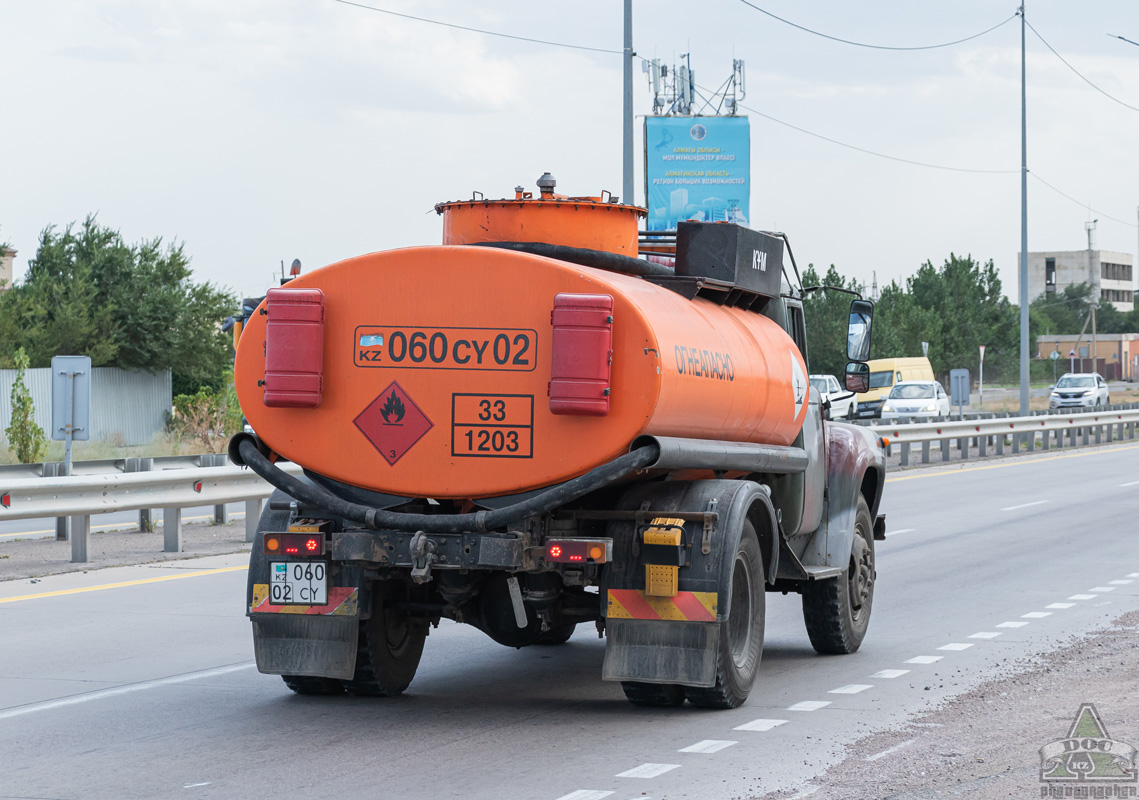 Алматы, № 060 CY 02 — ЗИЛ-431412