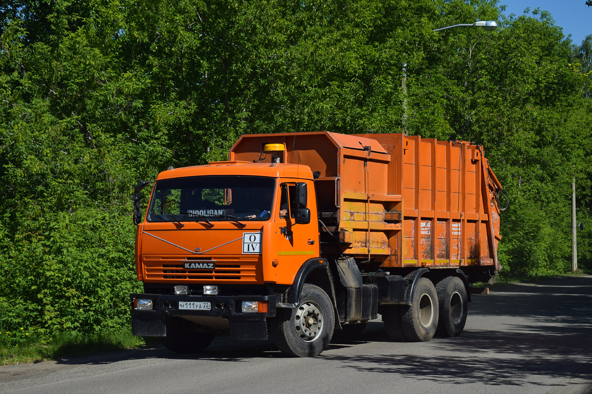 Алтайский край, № Н 111 УА 22 — КамАЗ-65115-62