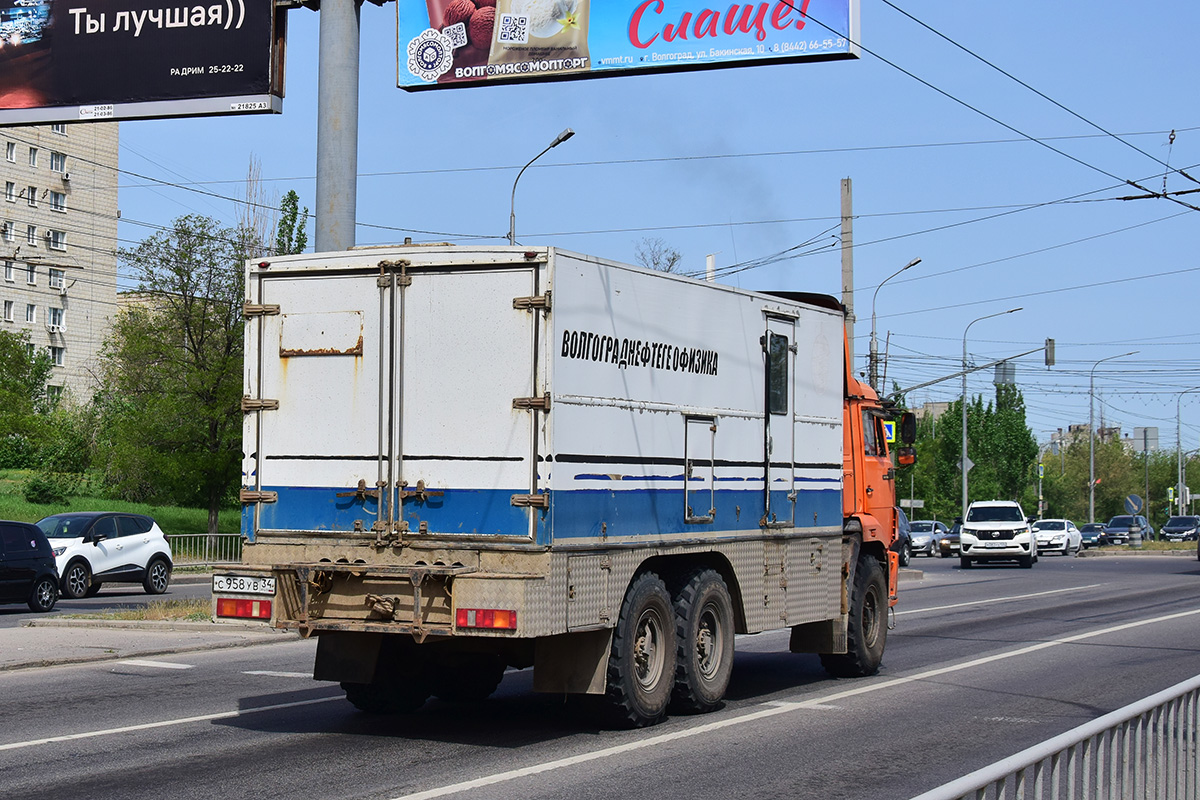 Волгоградская область, № С 958 УВ 34 — КамАЗ-43118-24
