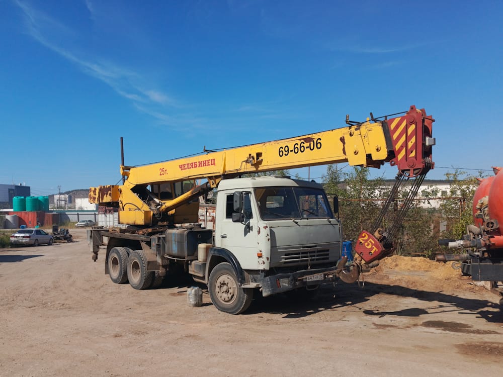 Саха (Якутия), № М 647 НР 14 — КамАЗ-55111-02 [55111C]
