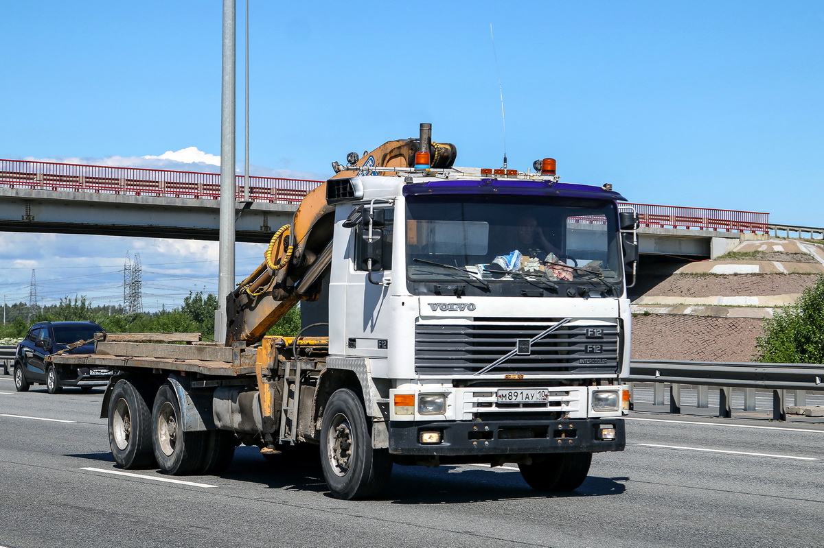 Карелия, № М 891 АУ 10 — Volvo ('1987) F12