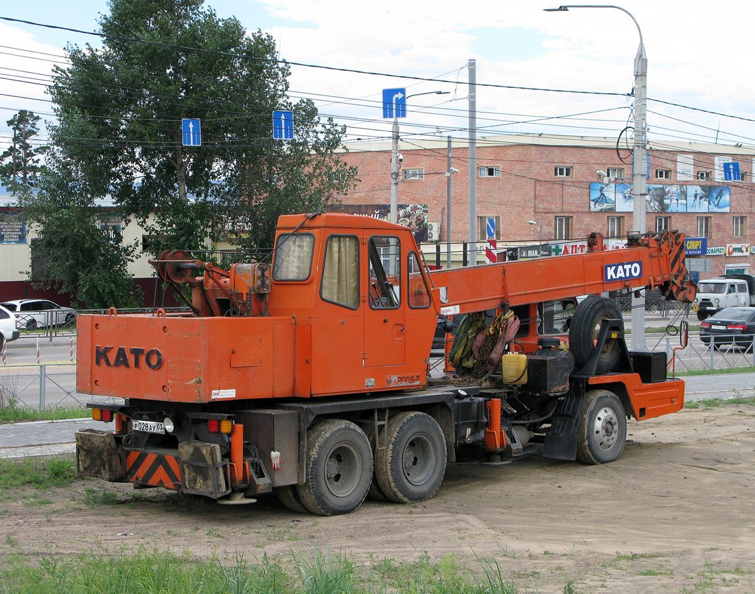 Бурятия, № Р 028 АУ 03 — Mitsubishi Fuso K203