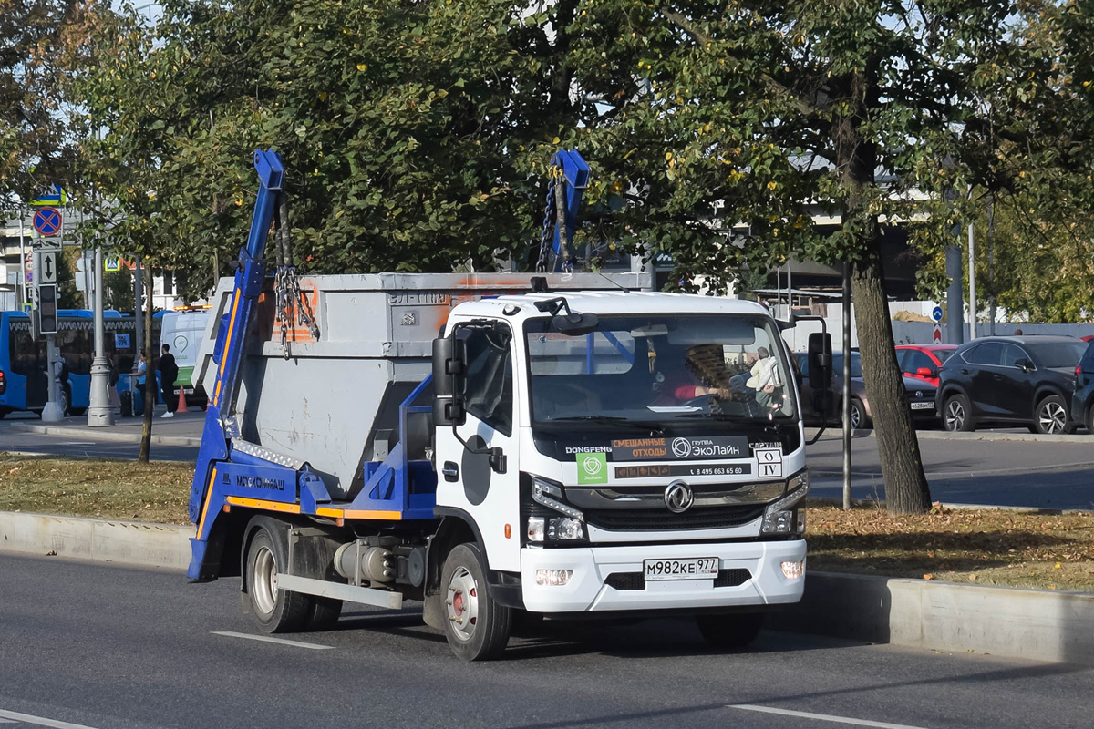 Москва, № М 982 КЕ 977 — Dongfeng  (общая модель)