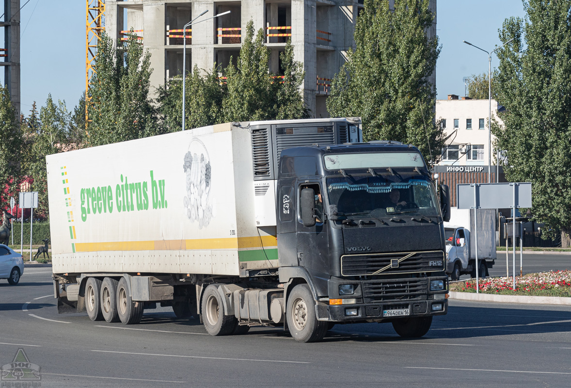 Восточно-Казахстанская область, № 964 DEA 16 — Volvo ('1993) FH12.380