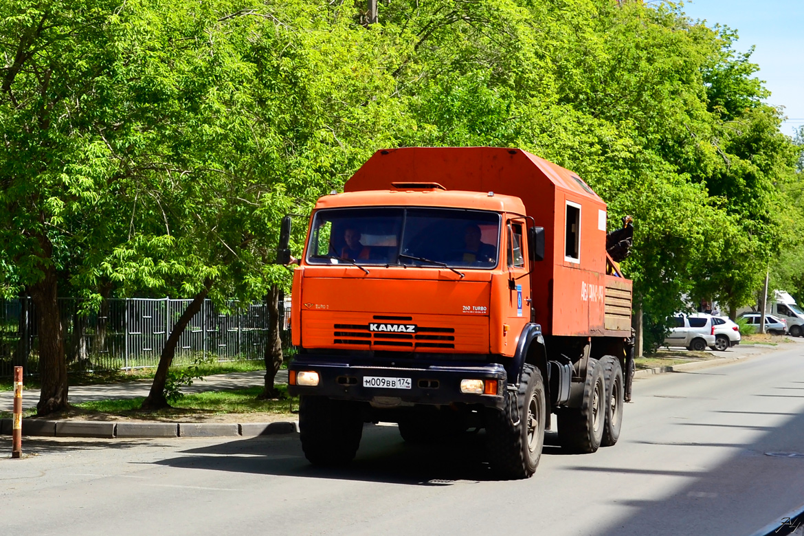 Челябинская область, № М 009 ВВ 174 — КамАЗ-43118-15 [43118R]