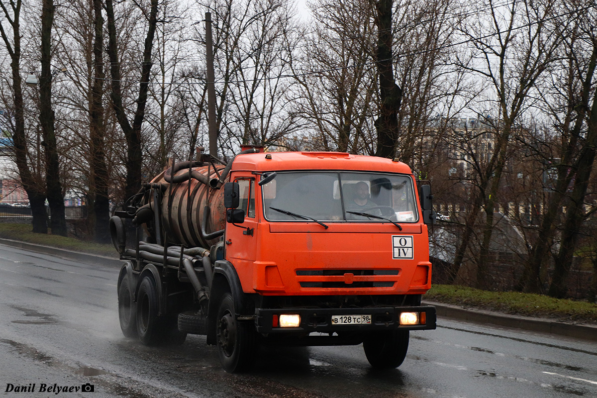 Санкт-Петербург, № В 128 ТС 98 — КамАЗ-53215-15 [53215R]