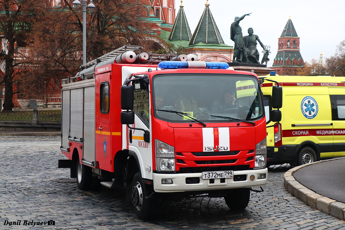 Москва, № Т 372 МЕ 799 — Isuzu NPS75 [Z7X]
