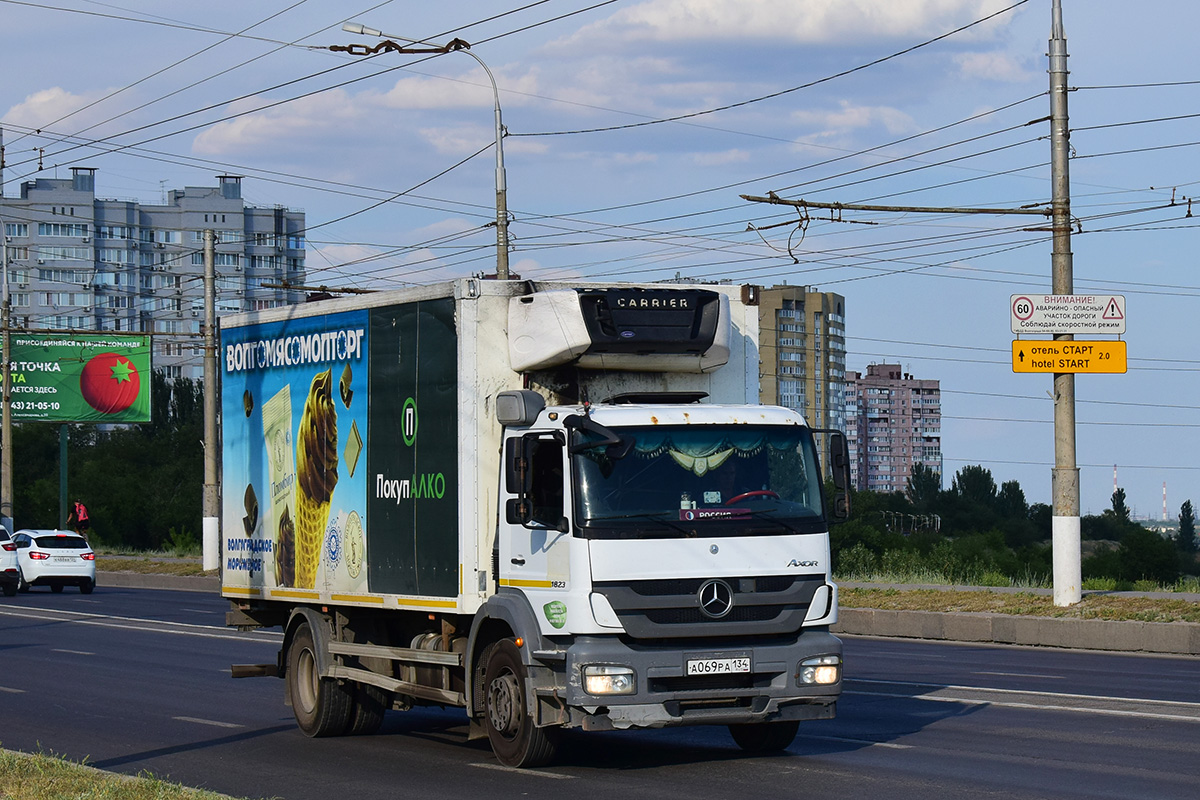 Волгоградская область, № А 069 РА 134 — Mercedes-Benz Axor 1823