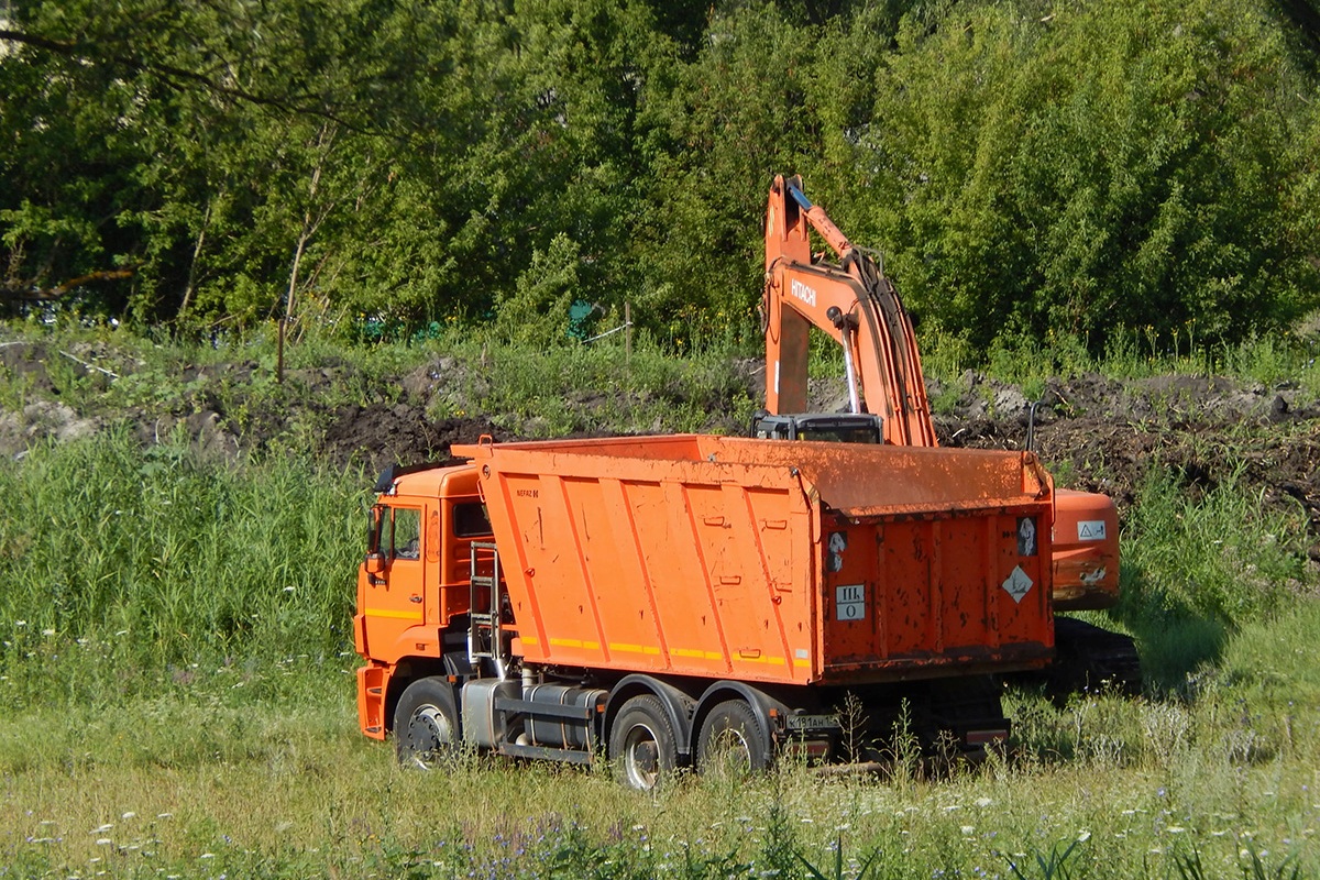 Волгоградская область, № К 181 АН 134 — КамАЗ-6520-53