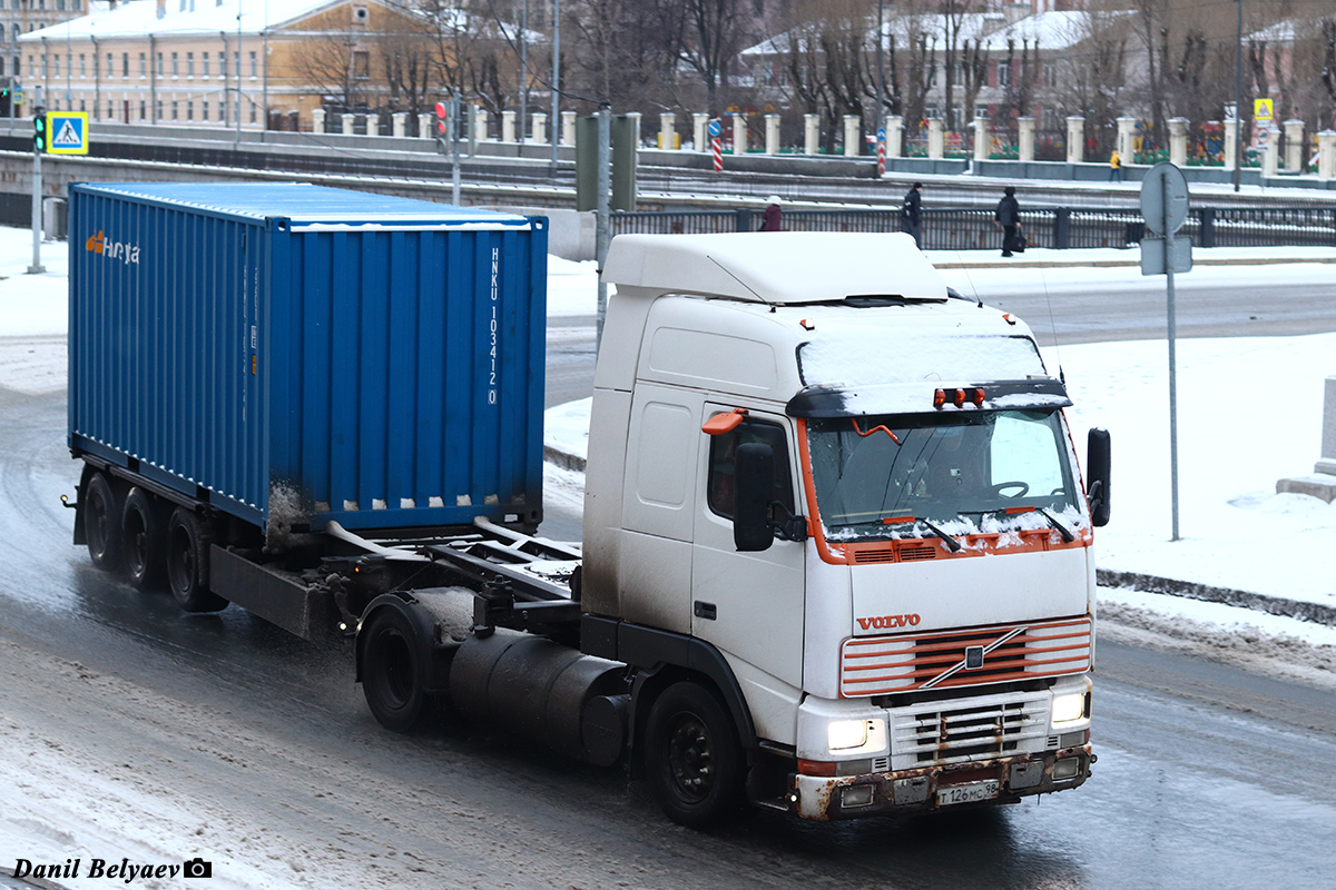 Санкт-Петербург, № Т 126 МС 98 — Volvo ('1993) FH12.420