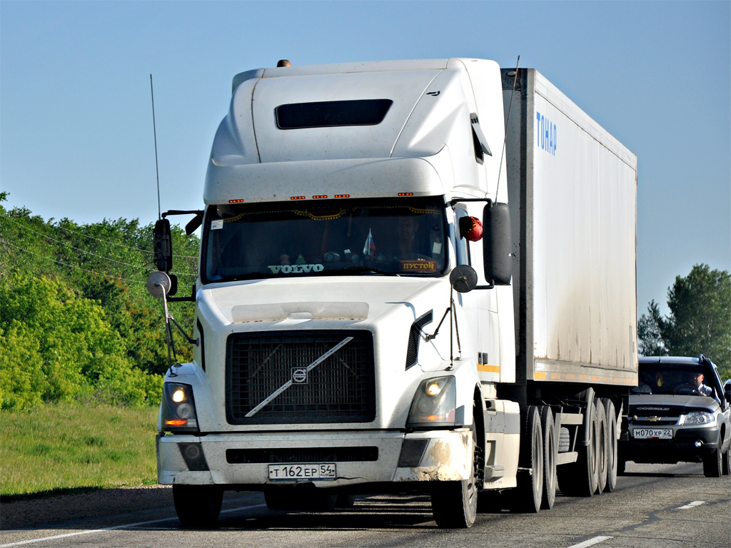 Новосибирская область, № Т 162 ЕР 54 — Volvo VNL670