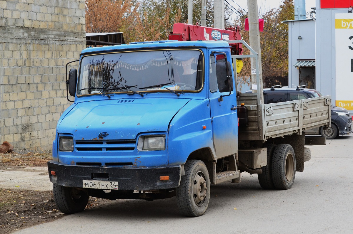 Волгоградская область, № М 061 НХ 34 — ЗИЛ-5301БО "Бычок"