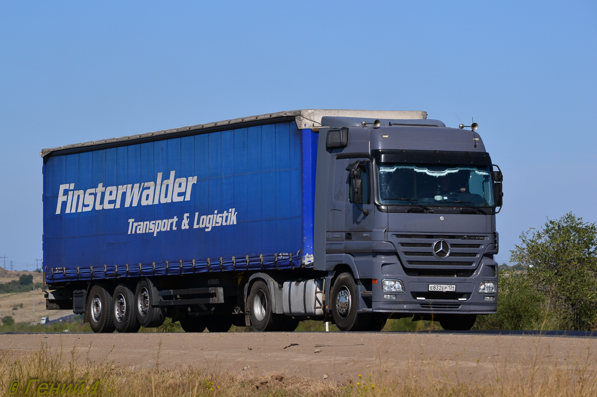 Волгоградская область, № Е 832 ЕР 134 — Mercedes-Benz Actros ('2003) 1841