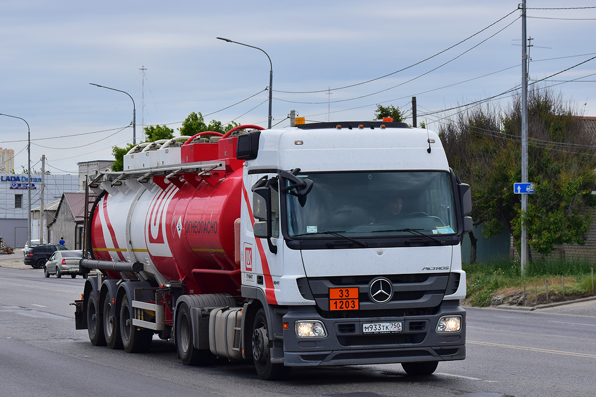 Волгоградская область, № М 933 ТК 750 — Mercedes-Benz Actros '09 1841 [Z9M]