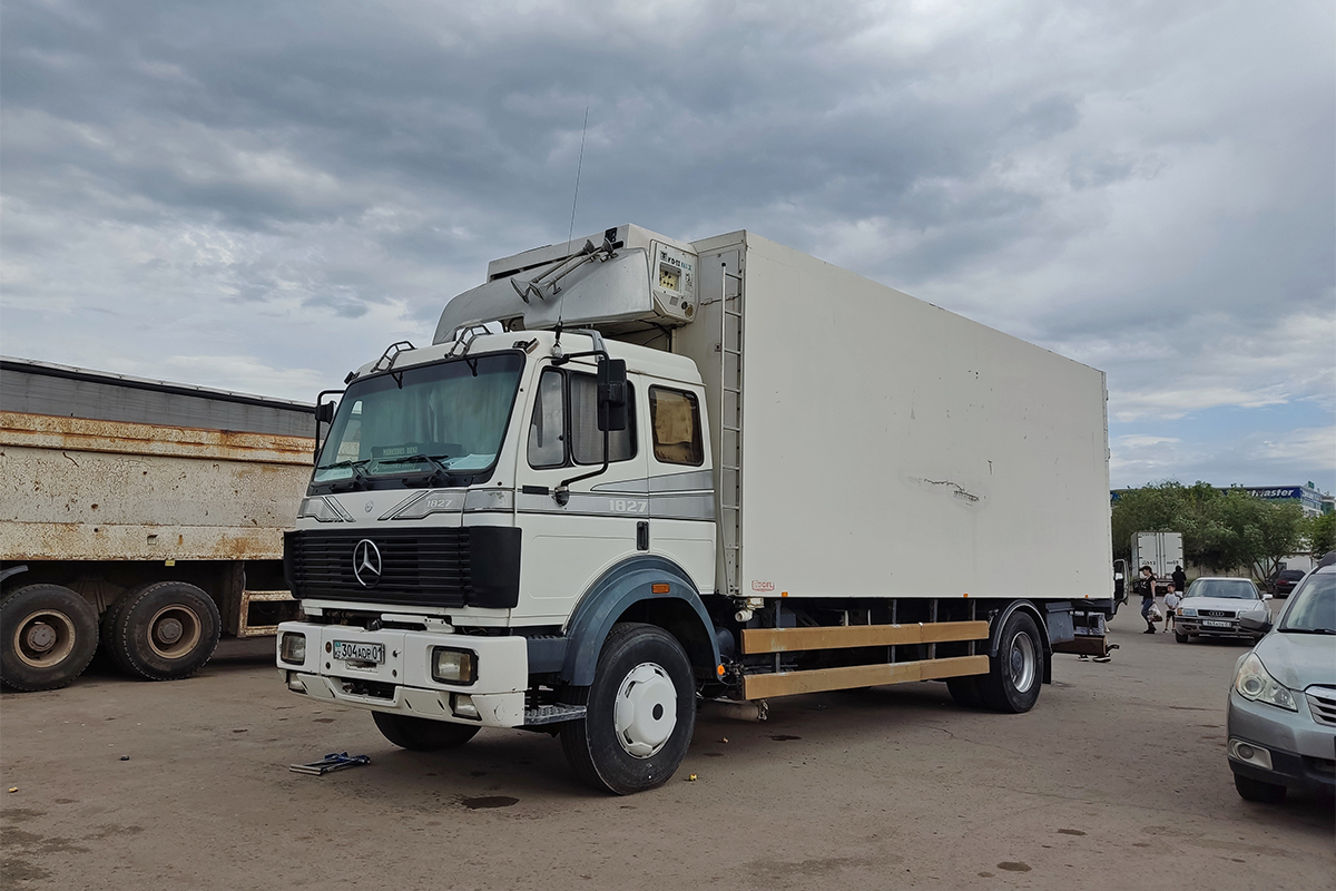 Астана, № 304 ADP 01 — Mercedes-Benz SK 1827