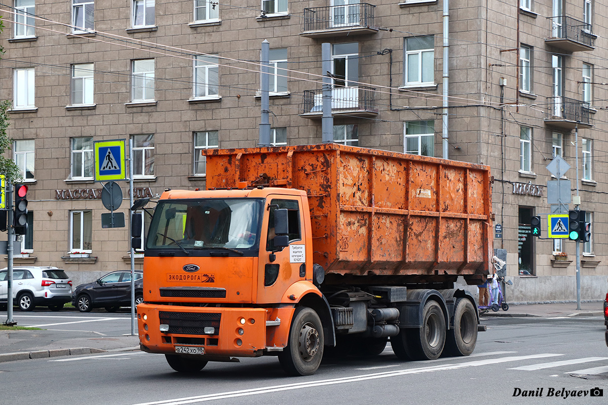 Санкт-Петербург, № В 242 ХО 98 — Ford Cargo ('2003) 2530