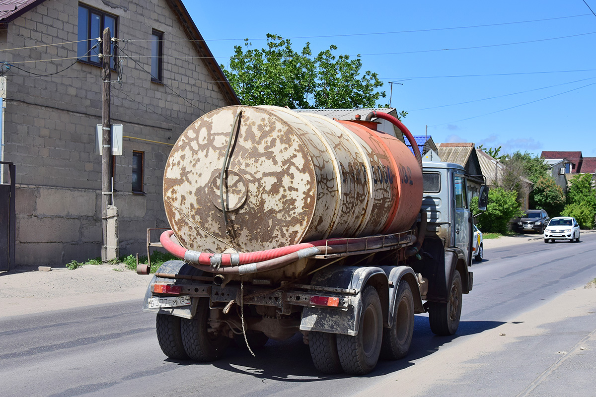 Волгоградская область, № В 377 ЕМ 134 — КамАЗ-55111 [551110]